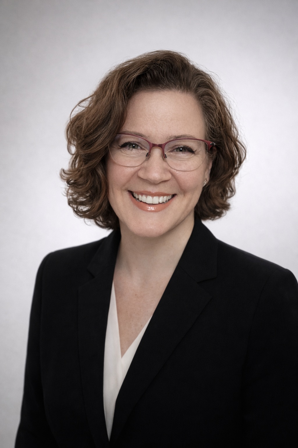 Lisa Mickey headshot